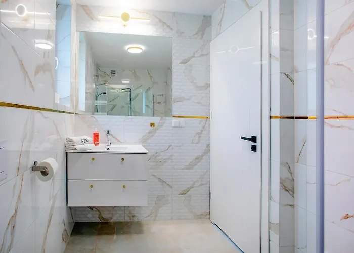 2 Bedroom In * Jastrzębia Góra